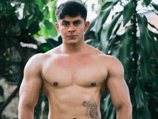 Marcus Harris profile