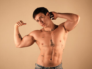 Aaron Bain profile