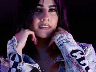 Veraa Cooper Live Webcam on Flirt4Free