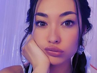 Daisy Luu Live Webcam on Flirt4Free