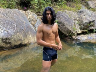 Monrico Veles Live Cam on Flirt4Free