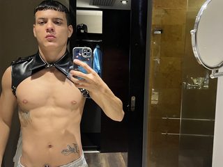 Josep Uribe Live Webcam on Flirt4Free