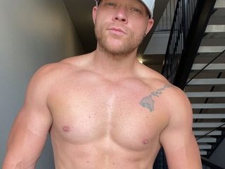 Blaze Tyler Live Cam and Profile on UnifiedCams