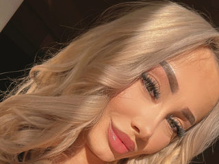 Francesca Mcgray webcam model