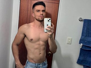 Oliver Blakee Live Cam on Flirt4Free