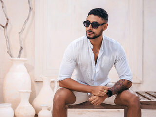 Liiam Garcia Live Webcam on Flirt4Free