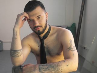 Matthew Vidal Live Cam on Flirt4Free