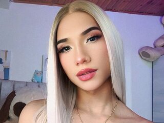 Monique Prince Live Chat on Flirt4Free