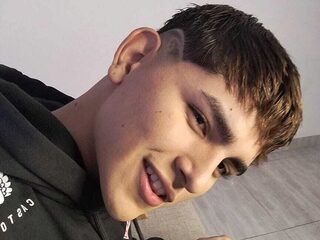 Lyam Amatista webcam model