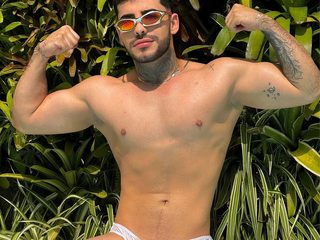 Nude Chat with Ian Alvarez on Live Cam ⋆ FLIRT SHOW ⋆ Webcam Sex With Amateurs