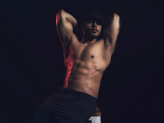 Justin Whitte profile