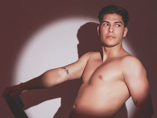 Karim Ferrer nude live cam