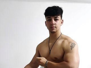 Damian Lite Live Cam and Profile on UnifiedCams