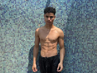 Jeylom Live Cam on Flirt4Free