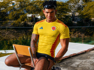 Terry Manson Live Chat on Flirt4Free