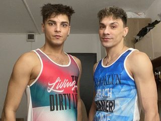 Angel Frank & Peter Cruise Live Cam on Flirt4Free