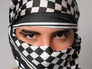 Nøgenchat med Symon Khalifa på Live Cam ⋆ FLIRT SHOW ⋆ Webcamsex med amatører