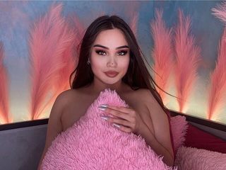 Cam2Cam Sex with Camelia Curtis on 1 On 1 Live Sex Cams