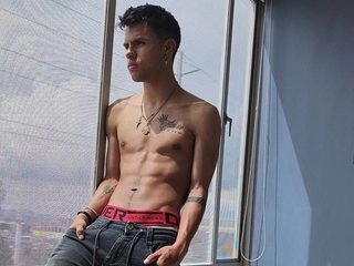 Andy Malvadoo Live Cam on Flirt4Free