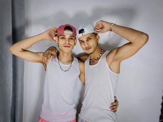 Adam   Pitter live cam model at Flirt4Free