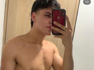 Michael Rich Live Cam on Flirt4Free