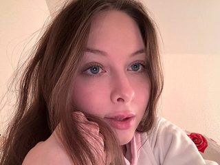 Gemma Bain Live Cam on Flirt4Free