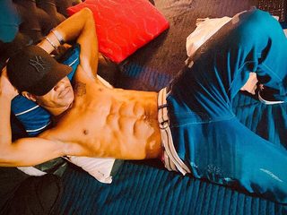 Live sex cam with Rony Kitman on ebony sex chat