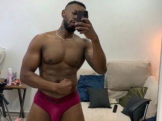 Adonis Santos Live Cam on Flirt4Free