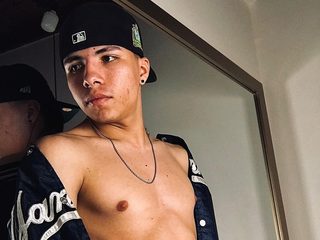 Live sex cam with Logan Wils on latino sex chat