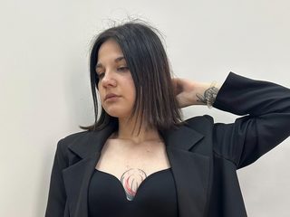 Maida Farmer live cam model at Flirt4Free