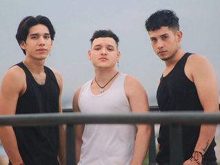 Rodrigo & Ricardo & Gerson Live Cam on Flirt4Free