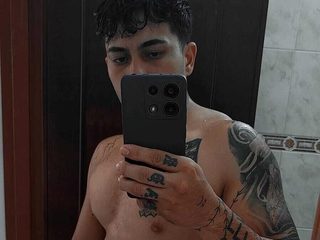 Jordy Zapata Live Cam on Flirt4Free