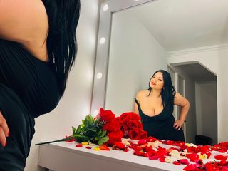 Sex cam with Nahomi Fire on Live sex big boobs cams