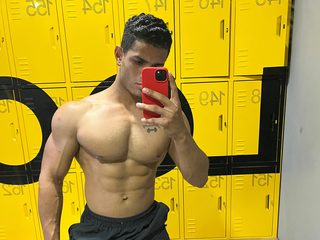 Billy Douglass live cam model at Flirt4Free