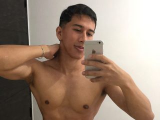 Lorenzo Barreto nude live cam