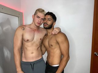 Bastian & Maxximo nude live cam