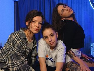 Cassie & Delores & Annet Live Cam on Flirt4Free