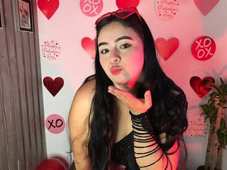 1 On 1 Sex Cams - Yenny Smith English Alt Text Streamray-Cams