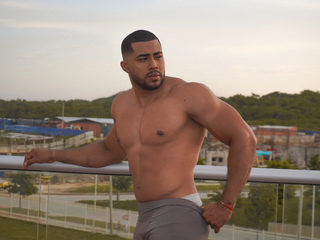 Charles Jamess Live Cam on Flirt4Free