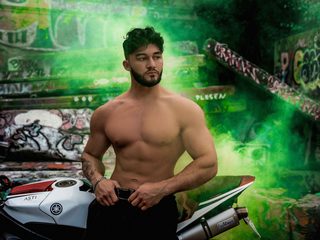 Watch Merlin Norman live on cam at Flirt4Free