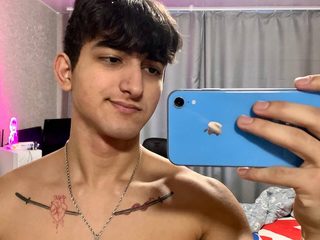 Jastin Lovee Live Cam and Profile on UnifiedCams