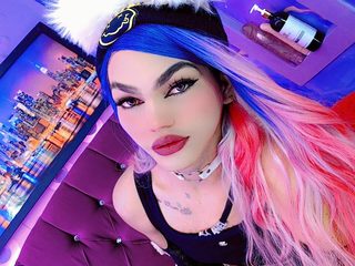 Luna Liazng Live Cam on Flirt4Free