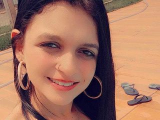 Aline Novata Live Cam on Flirt4Free