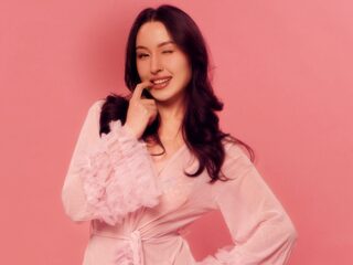 Ann Crisp webcam model