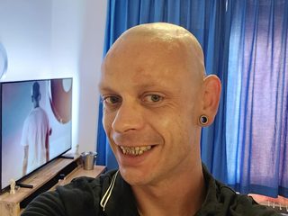 Stefan Hot Live Cam on Flirt4Free