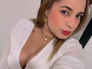 Alicia Munoz Live Cam on Flirt4Free