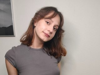 Clover Gracey Live Cam and Profile on UnifiedCams