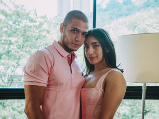 Sexcam con Paulina Estrada & Mateo Arraez su cam erotiche 1 contro 1