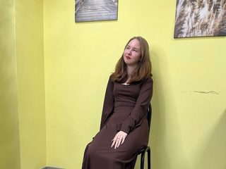 Edina Burrington Live Cam on Flirt4Free