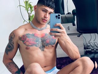 1 On 1 Sex Cams - Camilo Flores German Alt Text Streamray-Cams